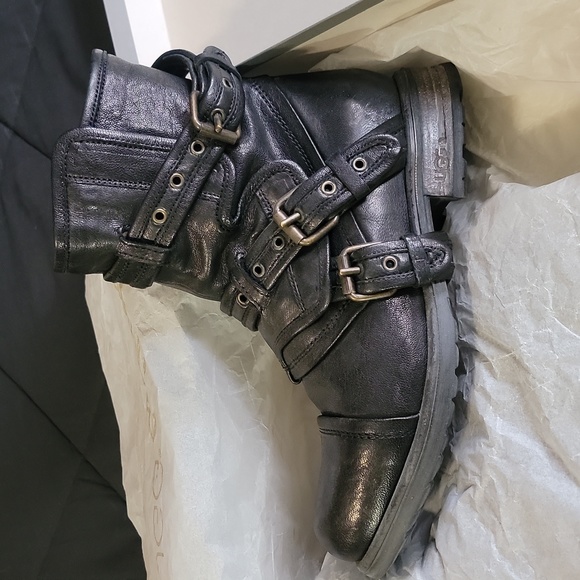 Ugg Elisabeta Moto Boot - Picture 2 of 14